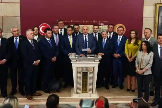 Chp'den İyi Partiye Geçen milletvekilleri