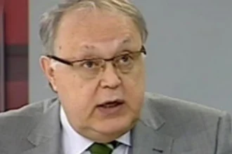 Tufan Türenç