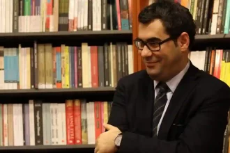 Enver Aysever