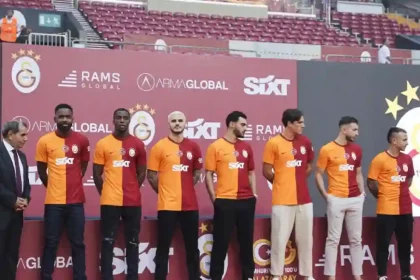 Galatasaray İmza Töreni