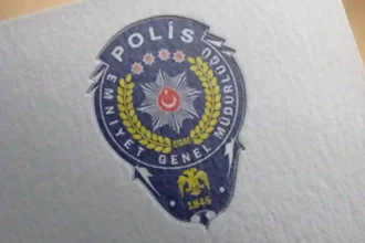 Polis