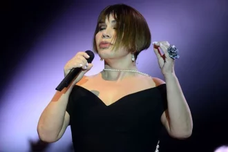 Sezen Aksu