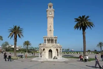 İzmir Saat Kulesi