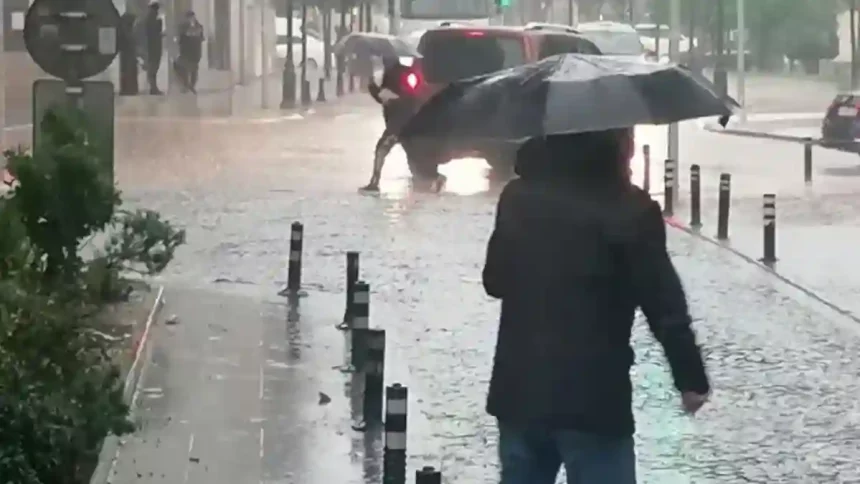 İstanbul Sağanak Yağmur