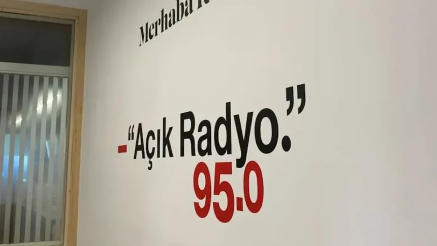 Açık Radyo