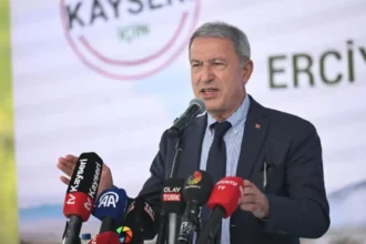 Hulusi Akar