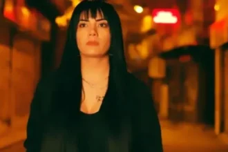 Şarkıcı Pelin İntihar