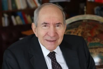 Altan Öymen