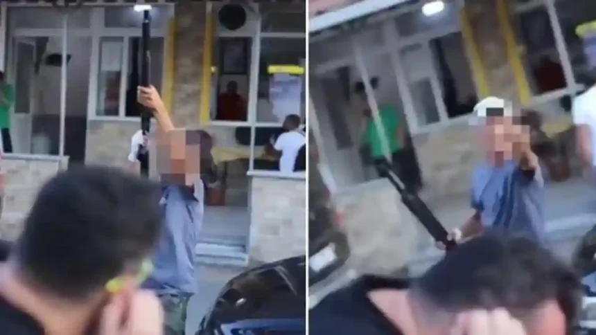 Sarı Mikrofon pompalı Tüfek