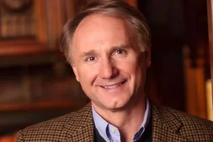 Dan Brown
