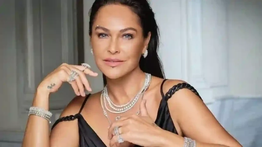 Hülya Avşar