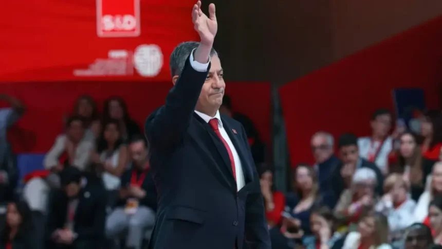Özgür Özel